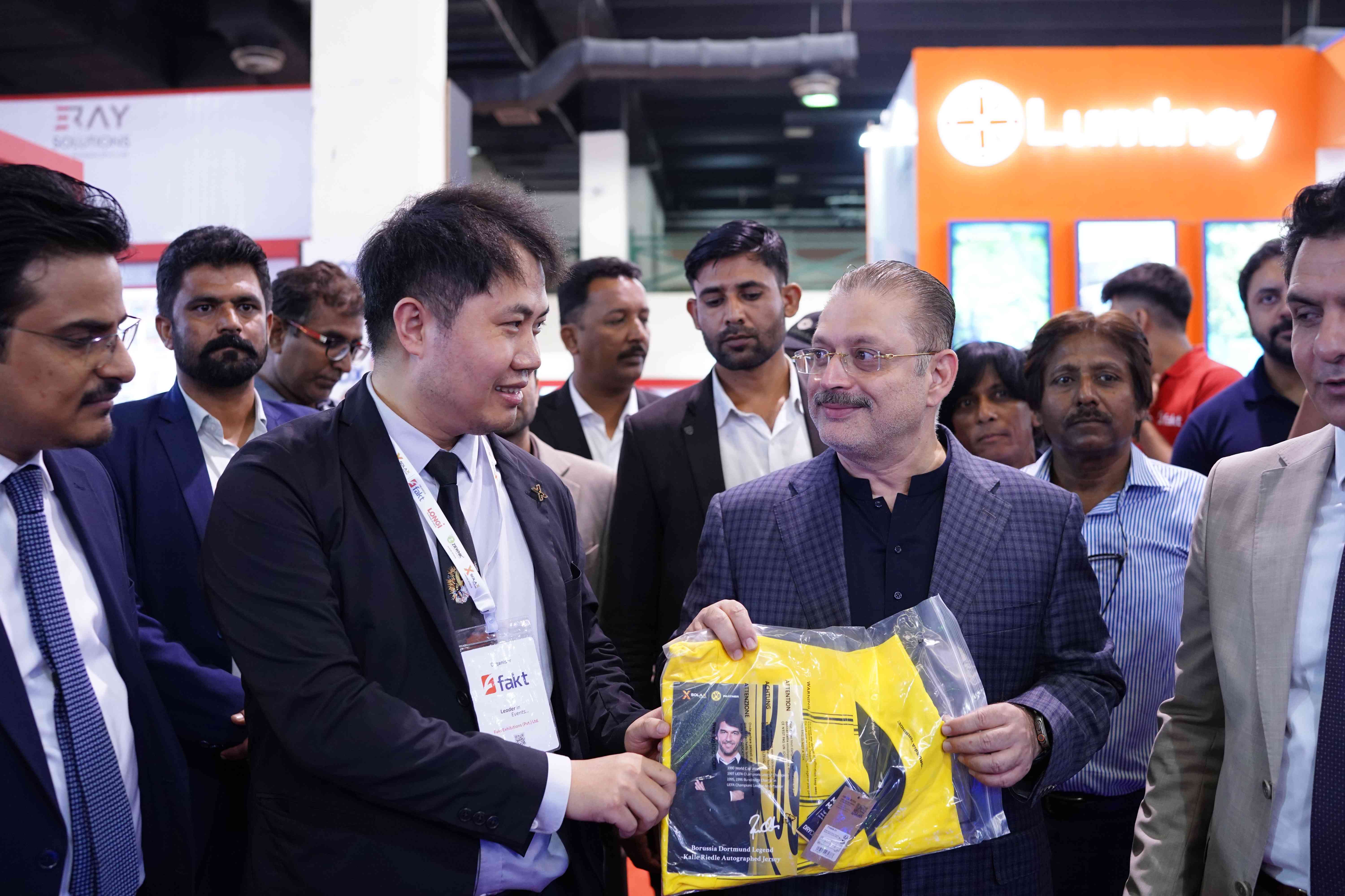 DSC00524.jpg DSC00524.JPG